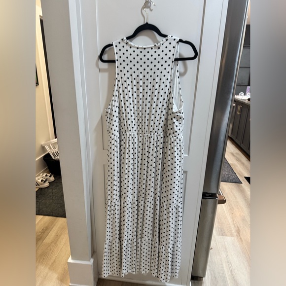Torrid Polka Dot Dress Size 2 with Pockets!! - Picture 6 of 6